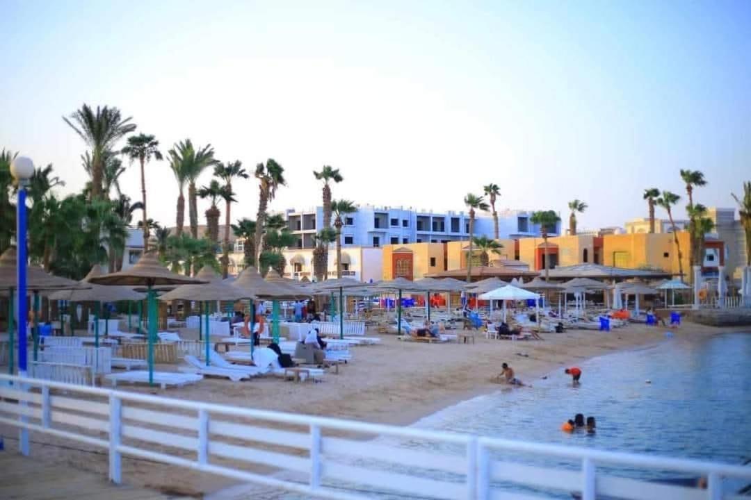 Al Makramia Compound *
